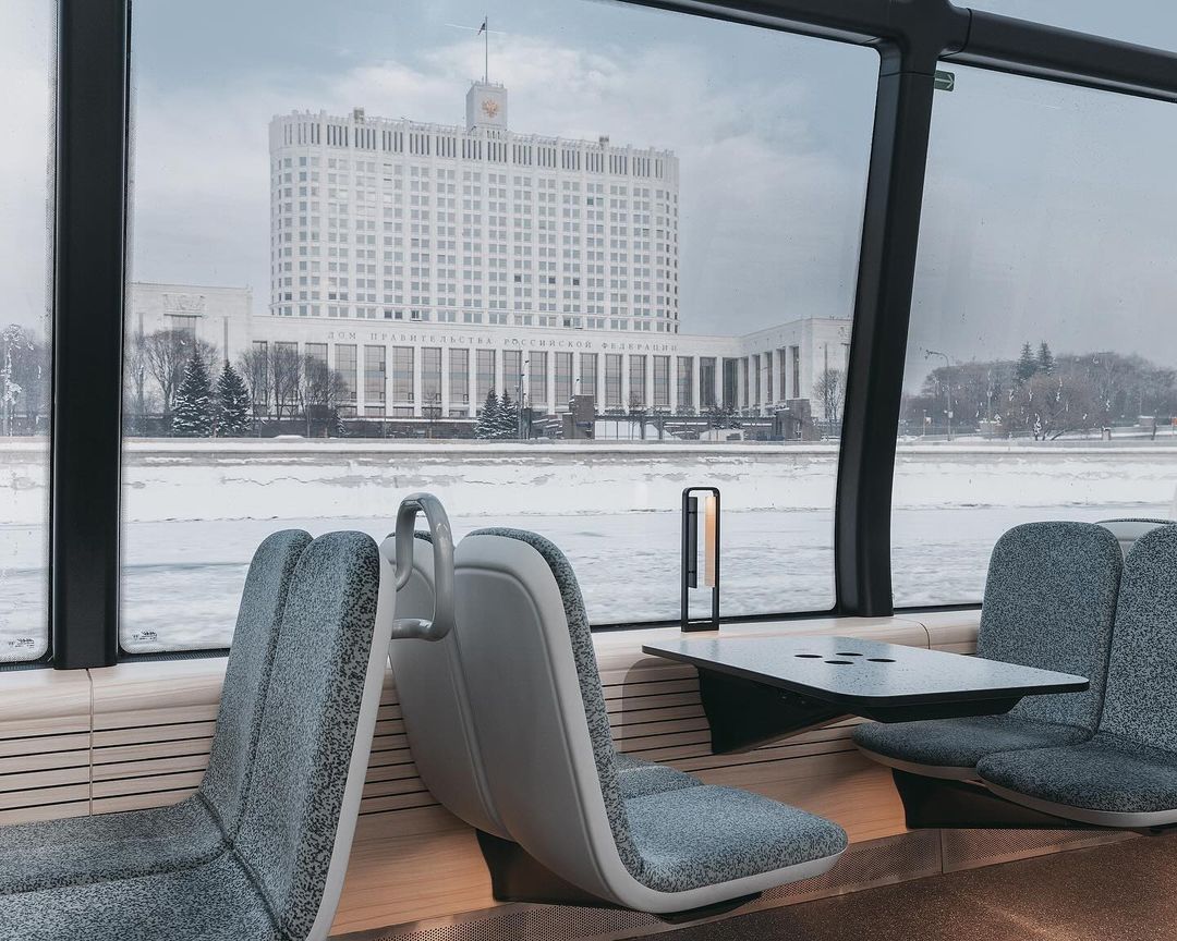 Электросудно по Москве-реке