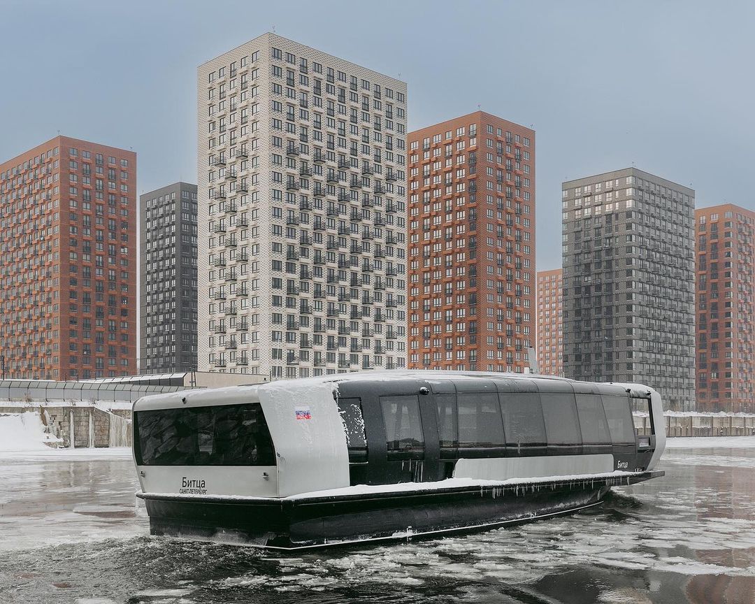 Электросудно по Москве-реке