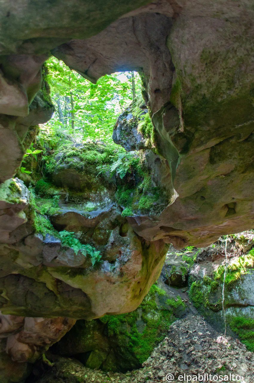 Красногуляевские пещеры