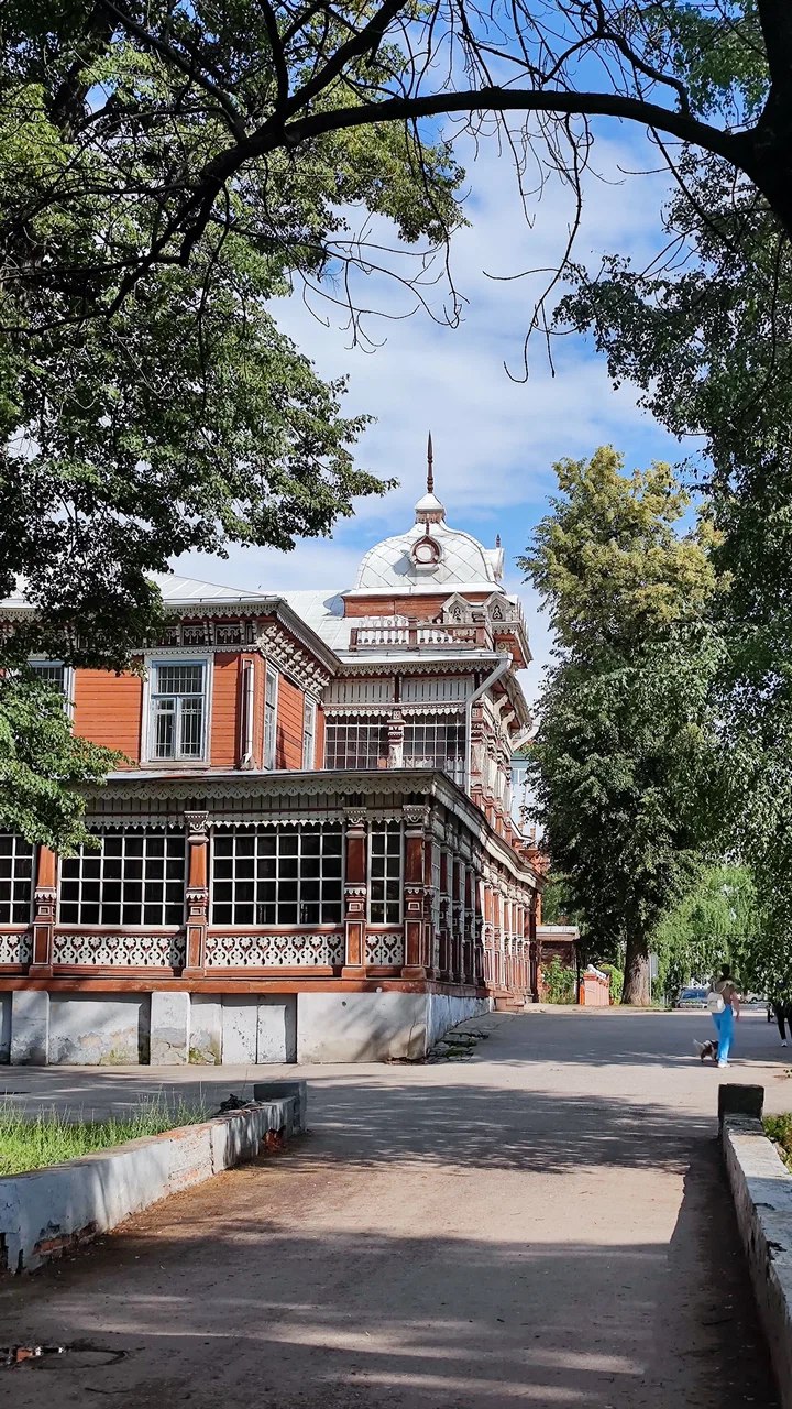 Летний клуб Благородного собрания