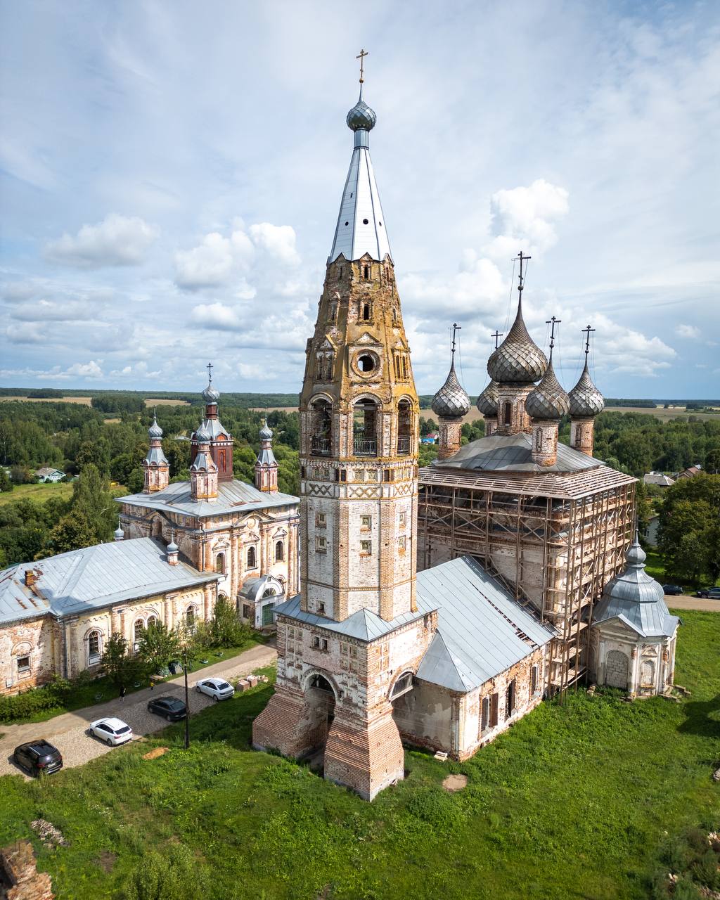 Храмовый комплекс в Парском