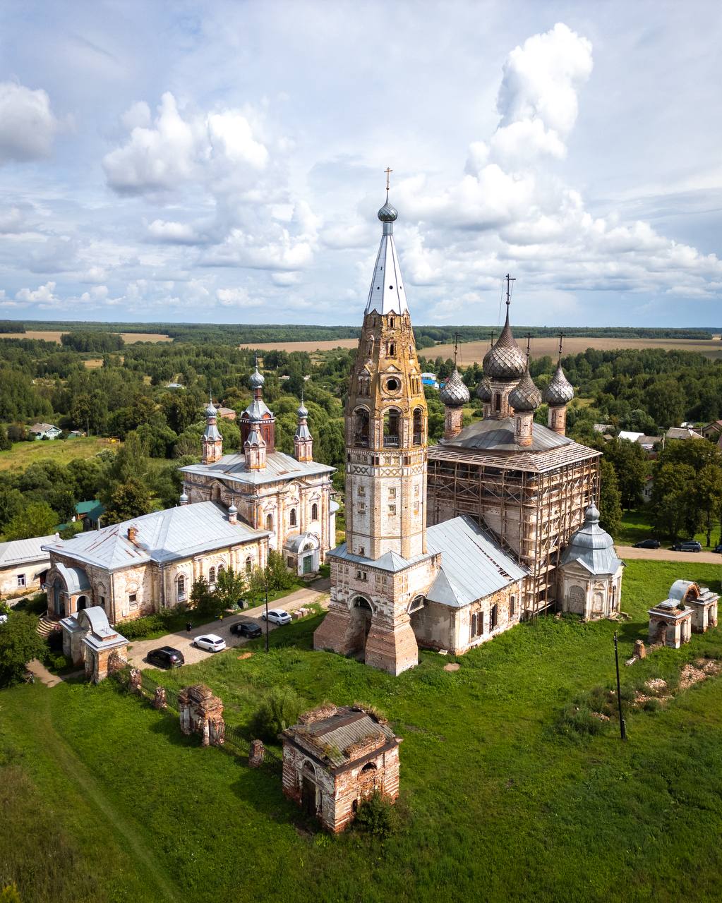 Храмовый комплекс в Парском
