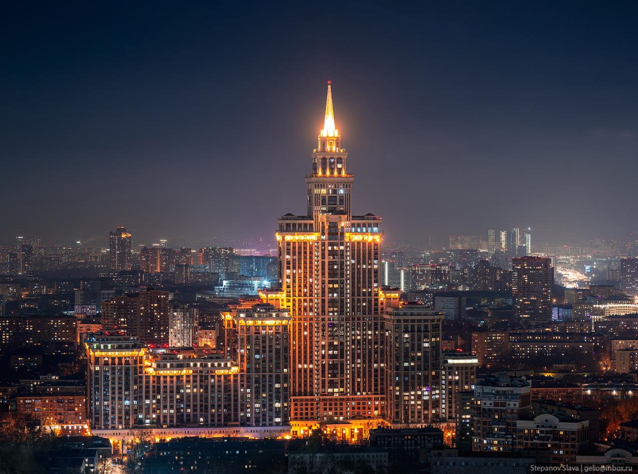 Небоскрёб Триумф-Палас
