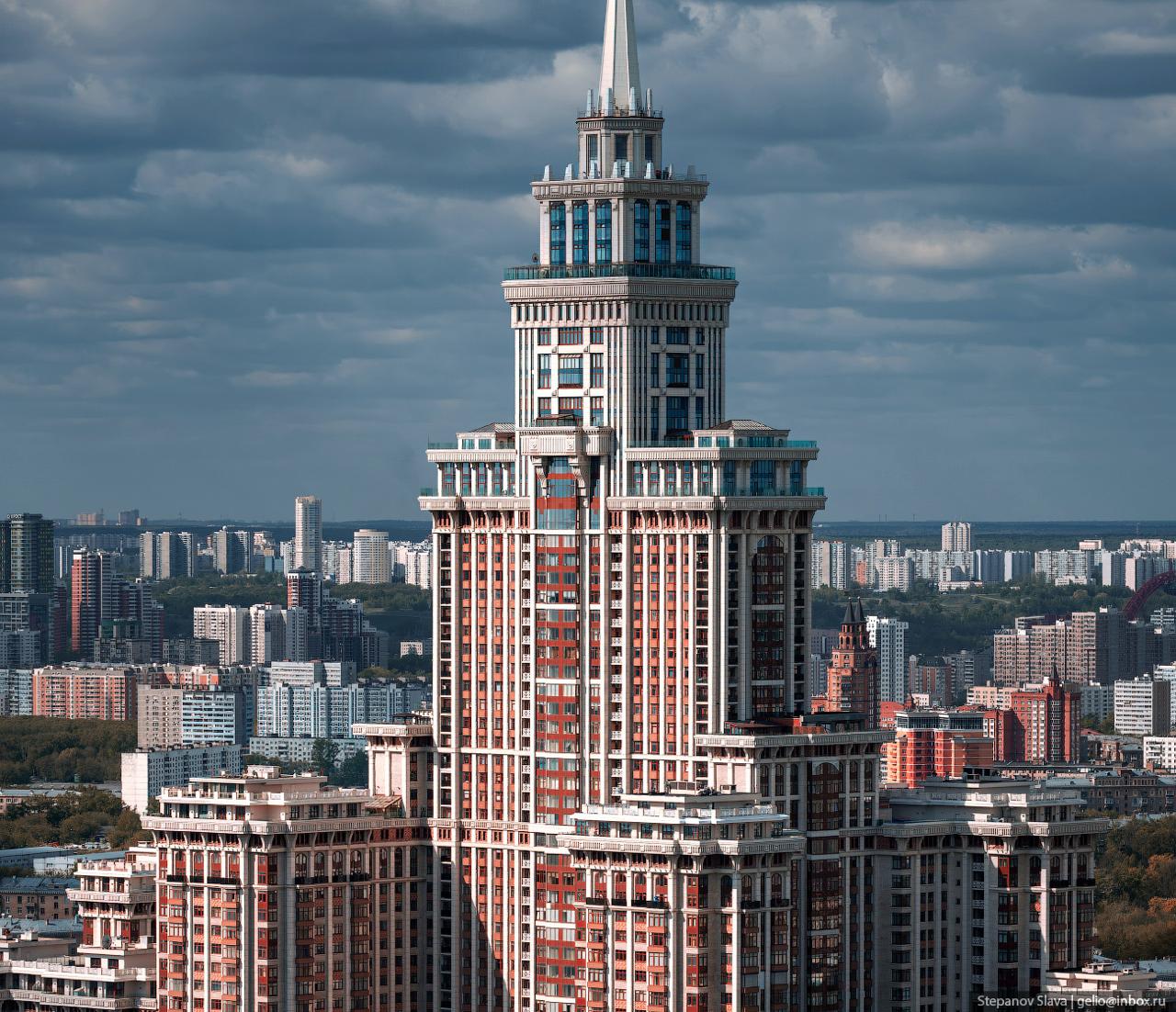 Небоскрёб Триумф-Палас