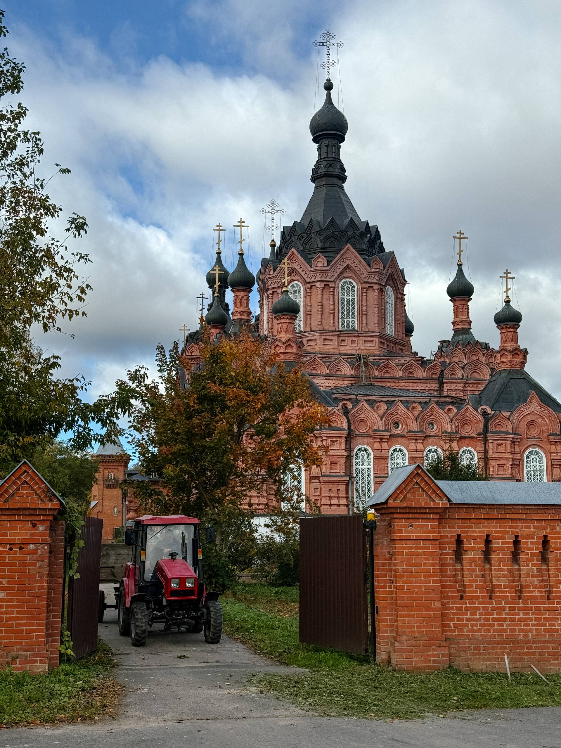 Казанская Амвросиевская пустынь