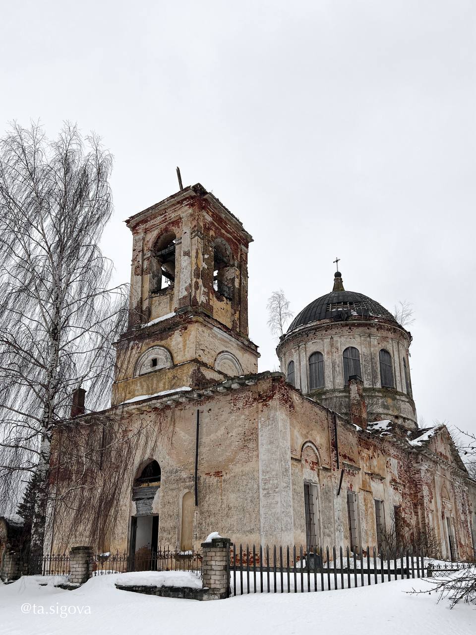 Успенский храм в Дмитровском погосте