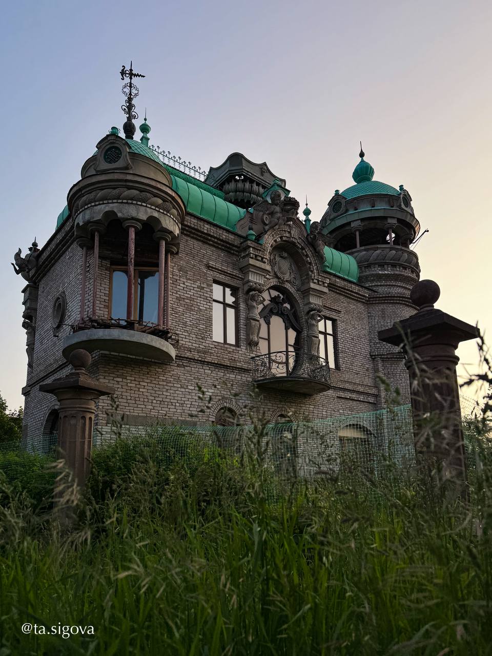 Дом с ангелами в Валдае