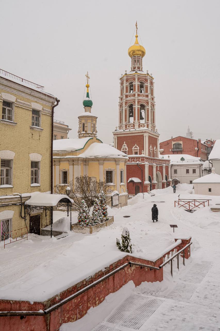 Высоко-Петровский монастырь