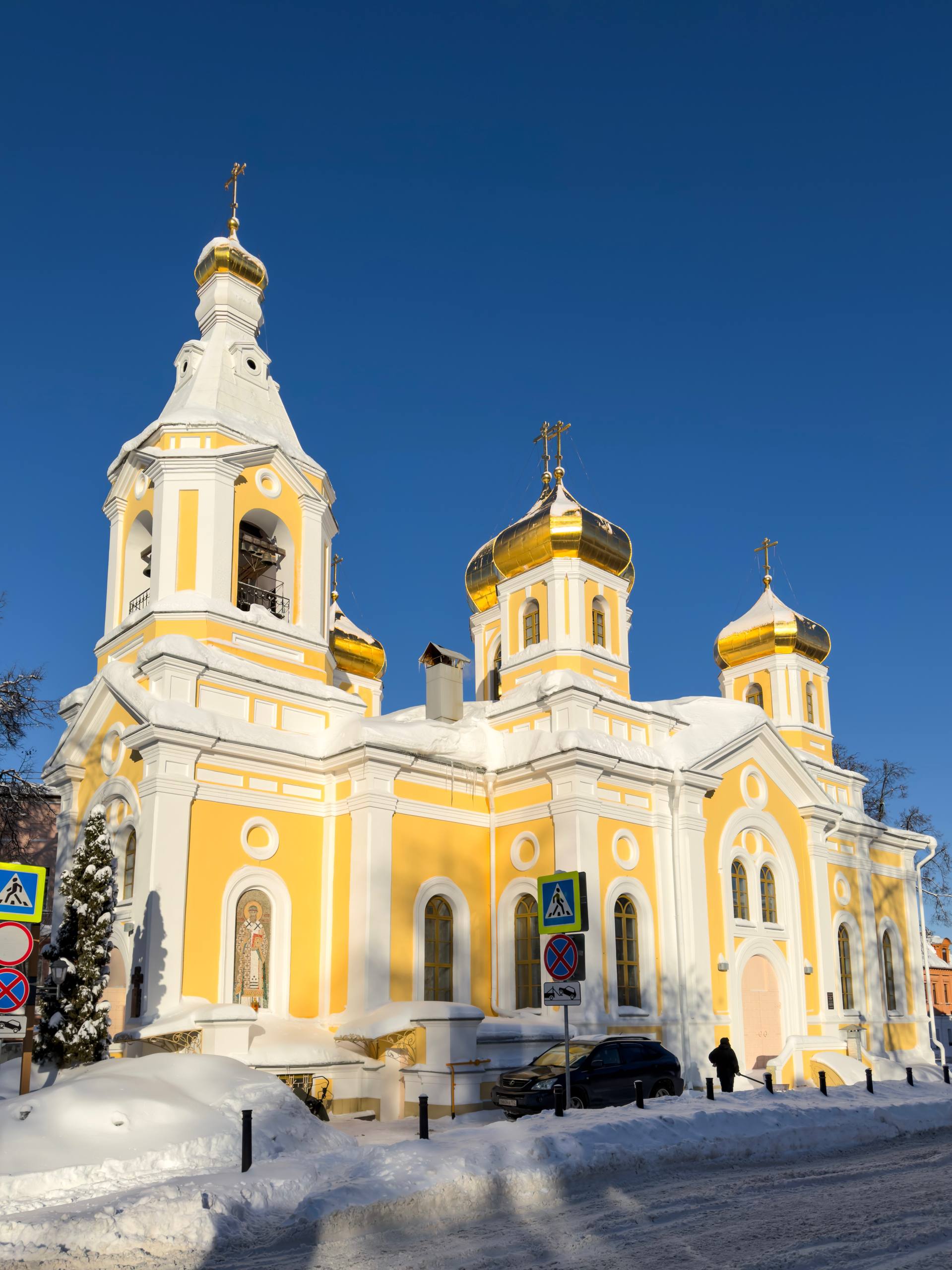 Храм Святителей Московских