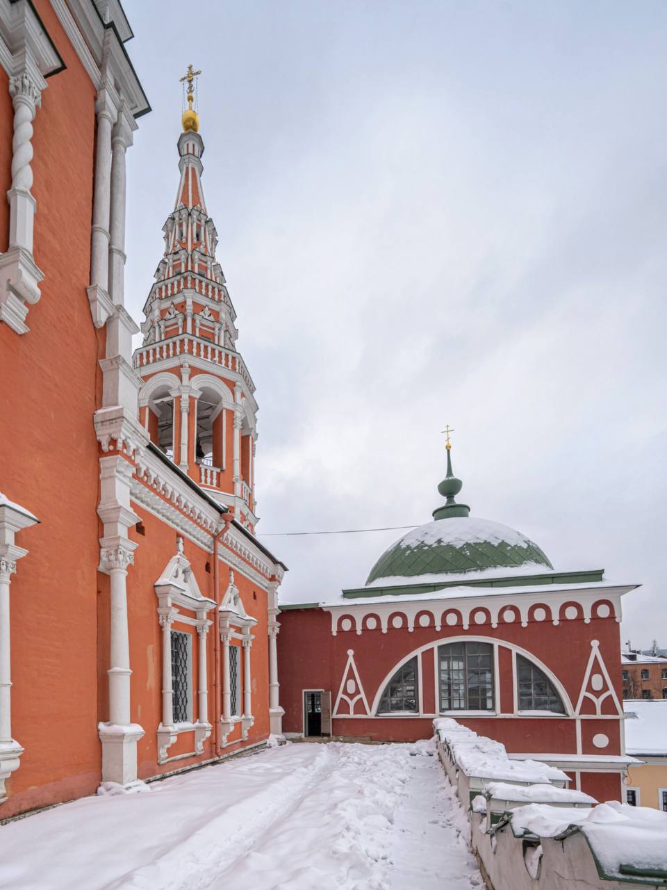 Храм Воскресения Христова в Кадашах