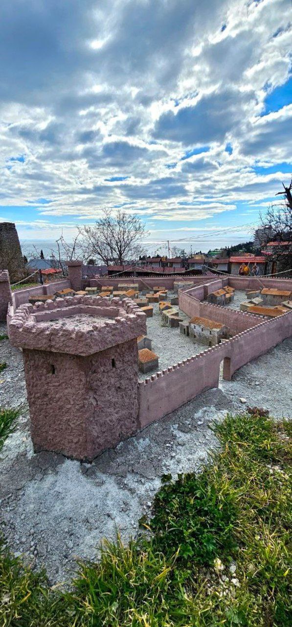 Крепость Алустон