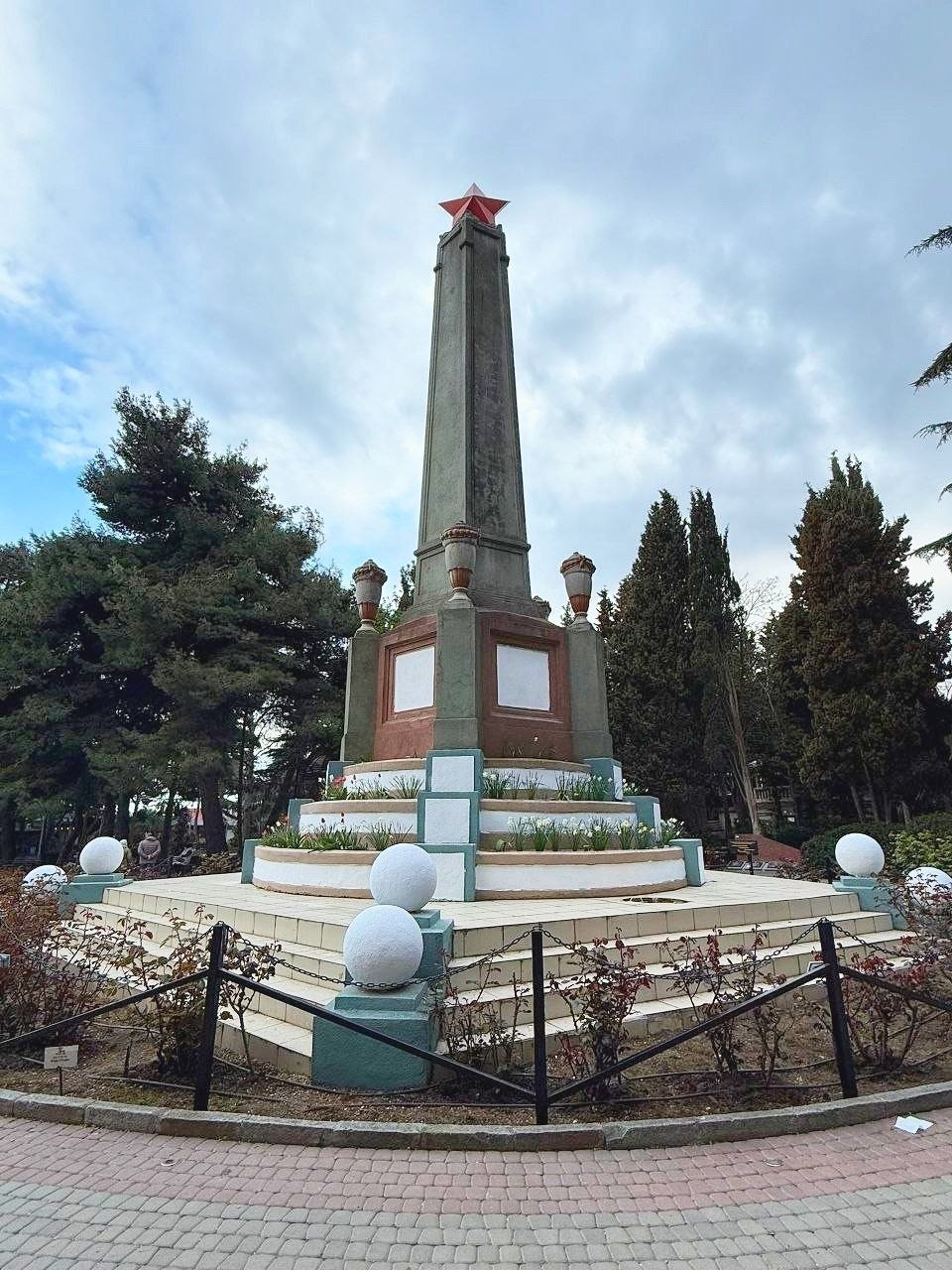 Приморский парк Алушты