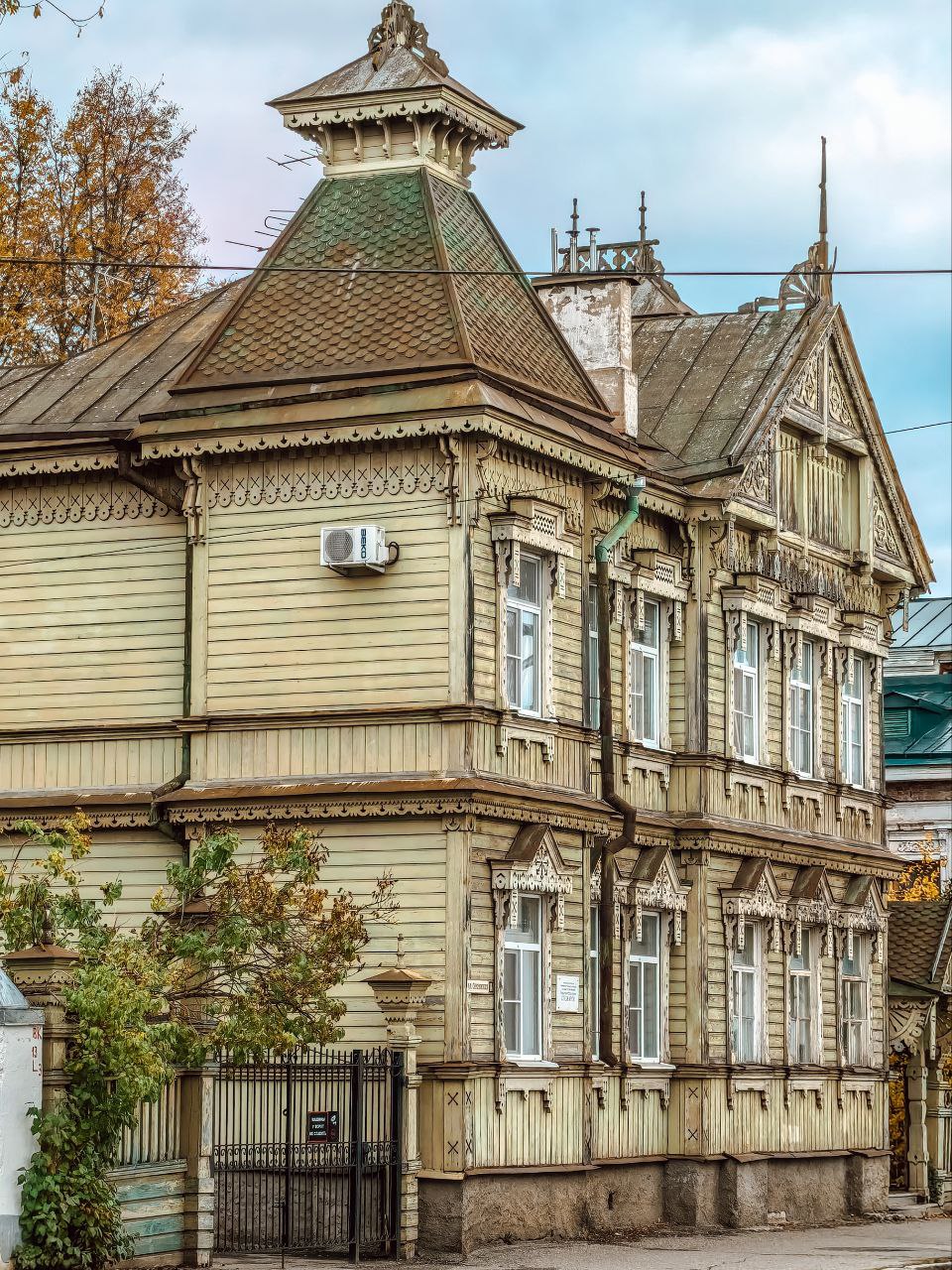 Дом Стожарова