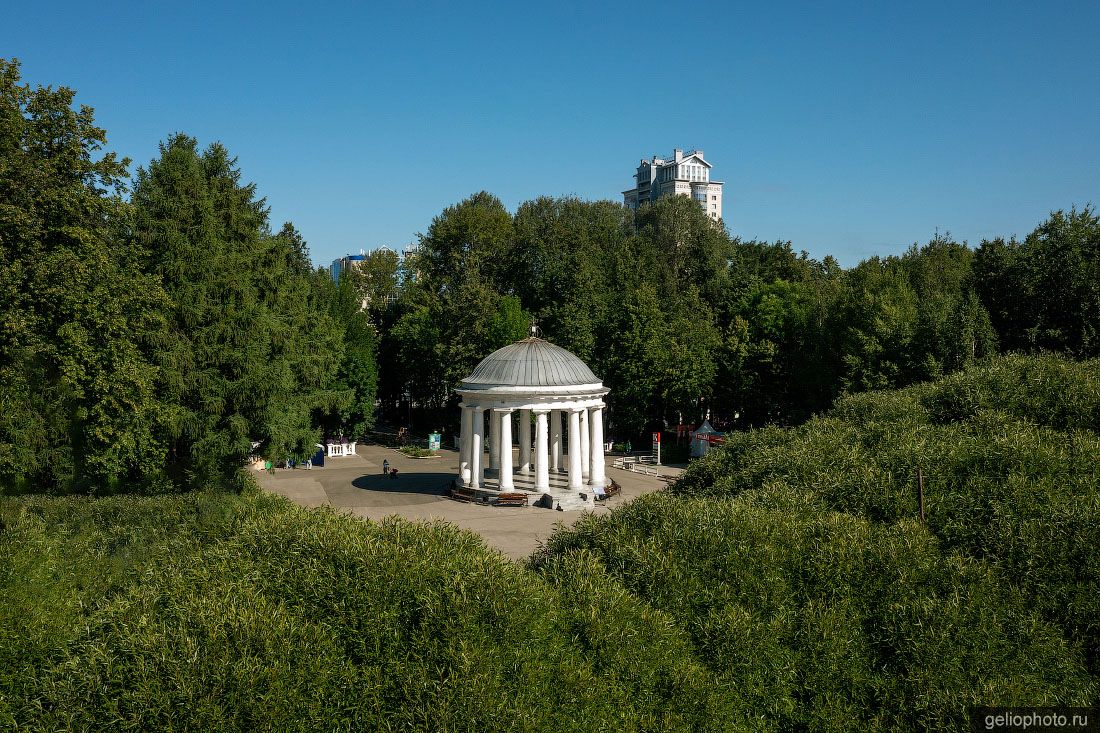 Ротонда в Парке Горького