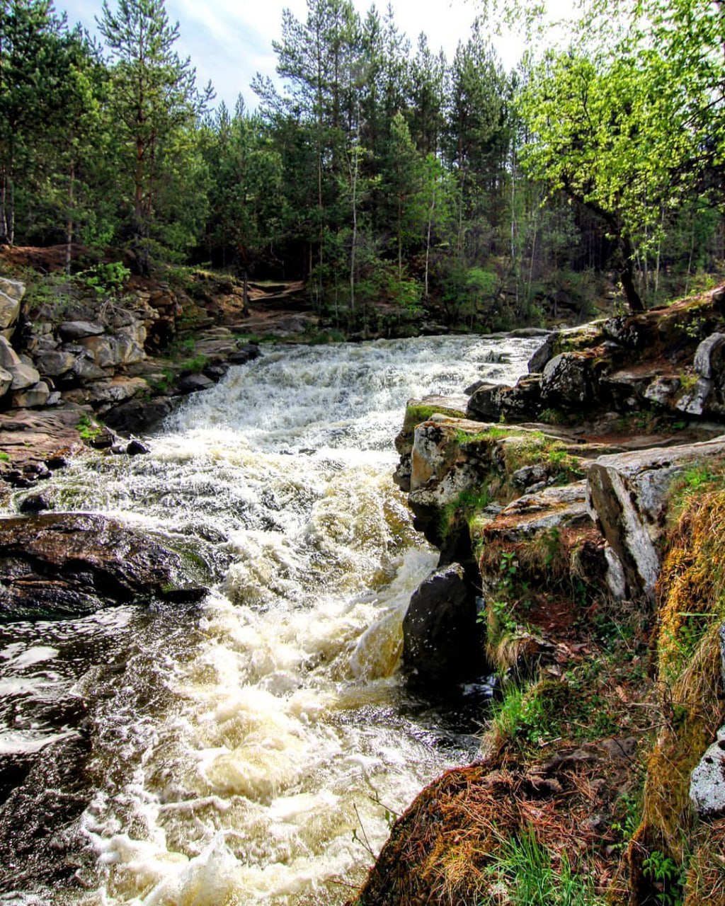 Южаковский водопад