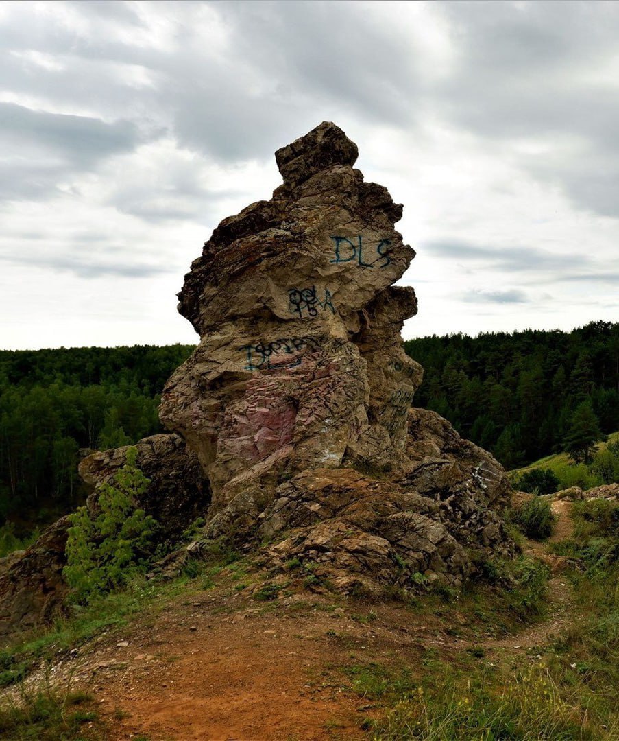 Скала Богатырёк