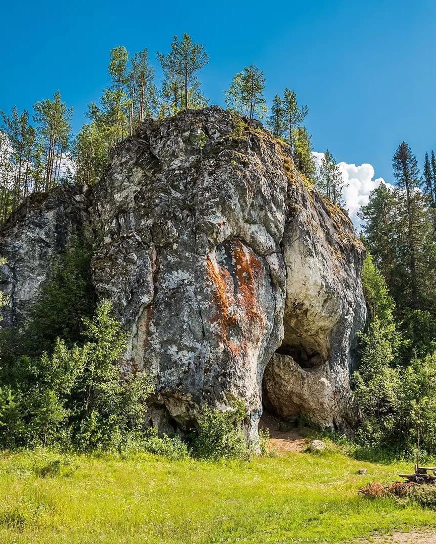 Тренькинская пещера