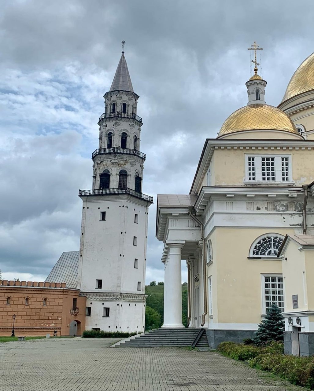 Невьянская башня
