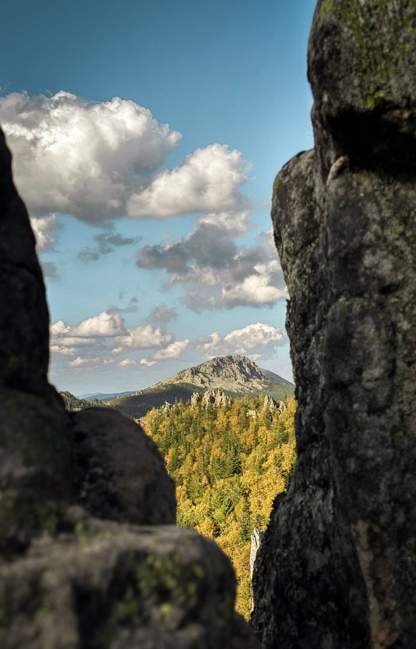 Скальные останцы Перья