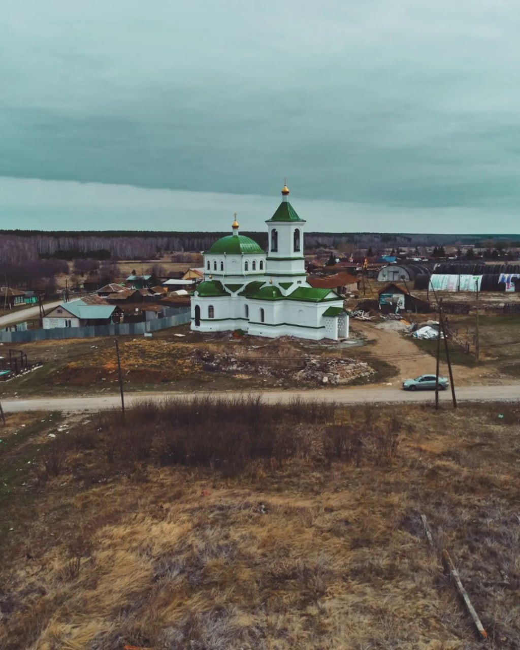 Храм Троицы в Ларине