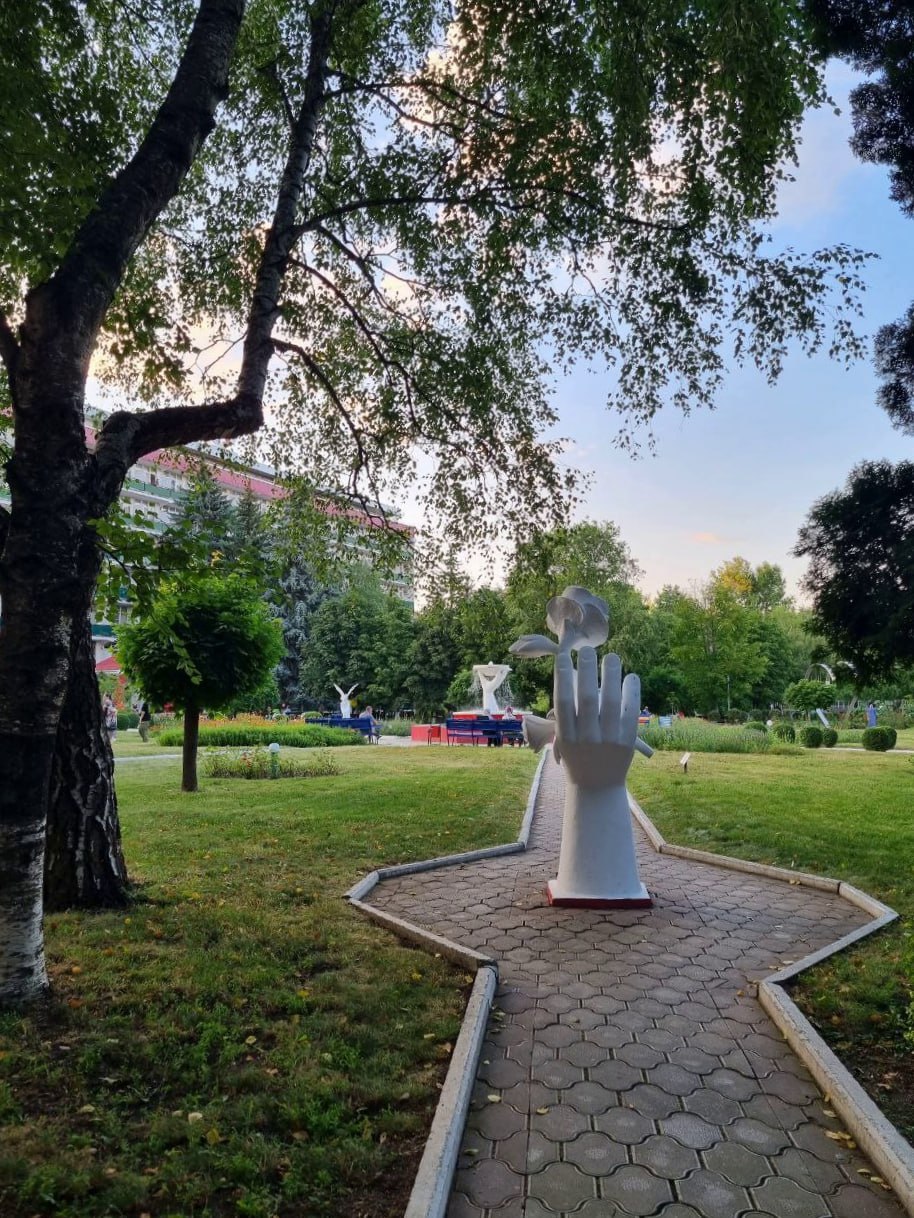 Парк санатория Виктория