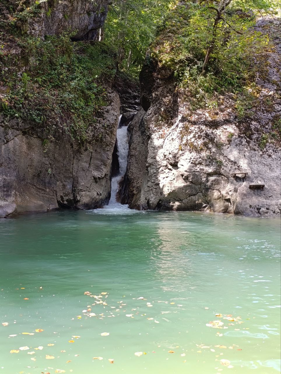 Сахрайские водопады