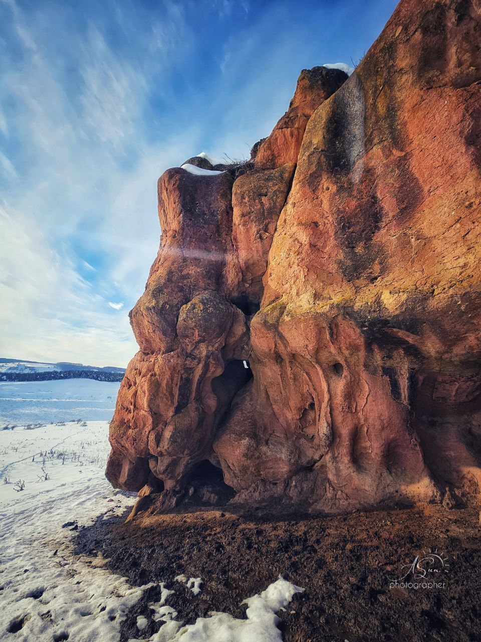 Красные камни