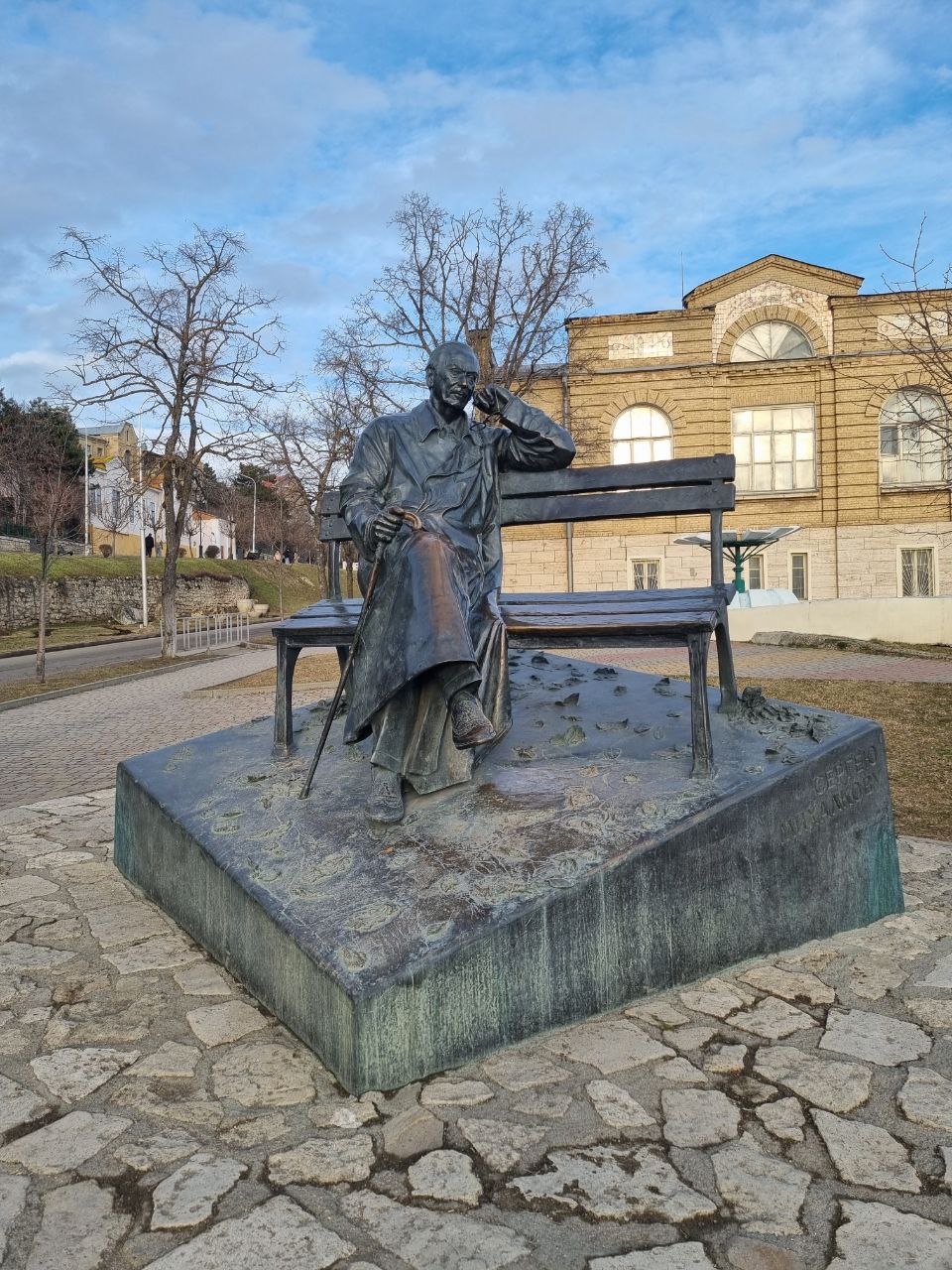 Памятник Михалкову в Пятигорске