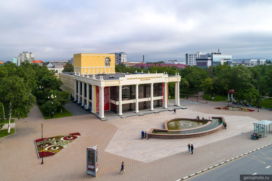 Театр Чехова в Южно-Сахалинске