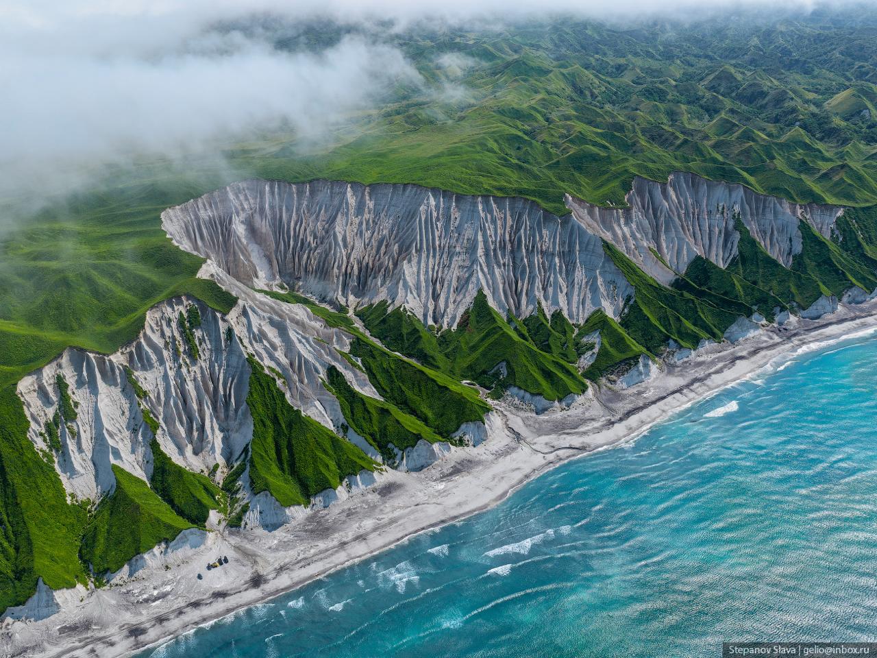 Белые скалы, Итуруп