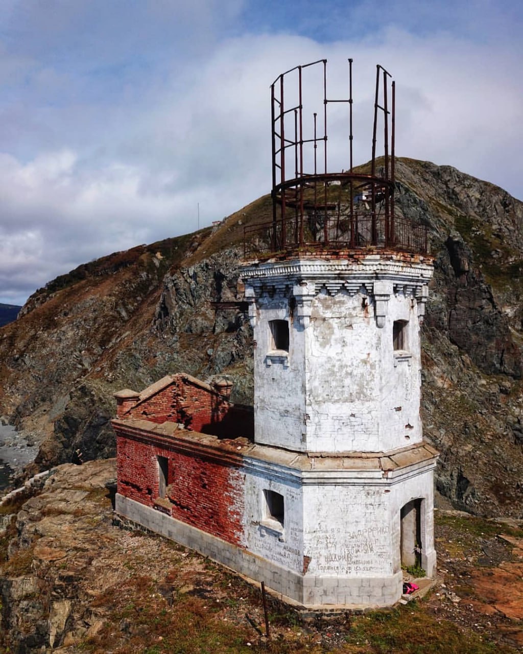 Старый маяк о. Аскольда