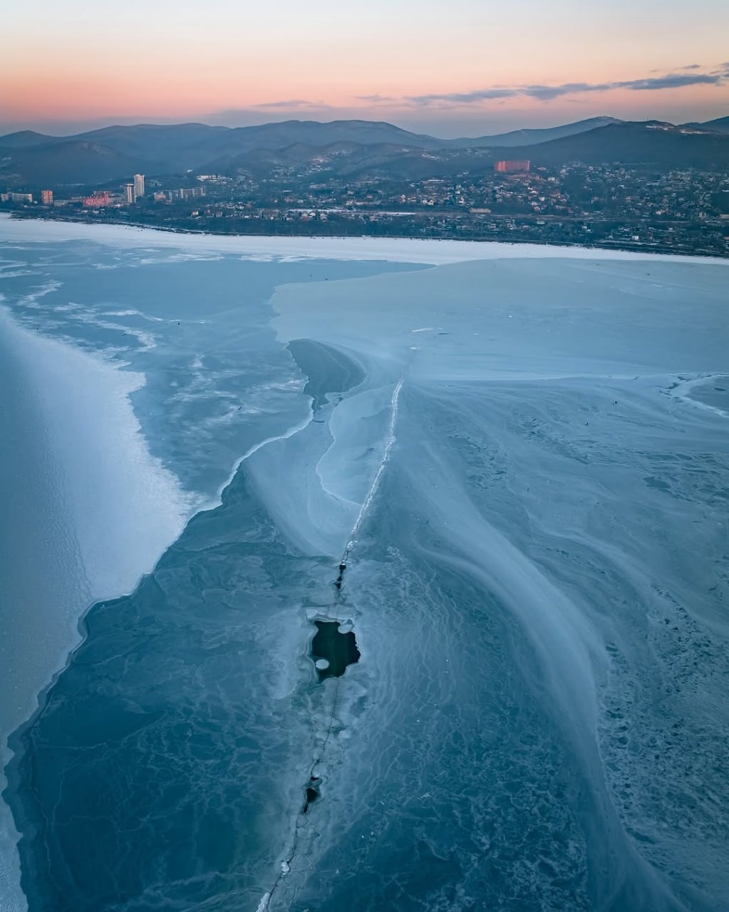 Амурский залив