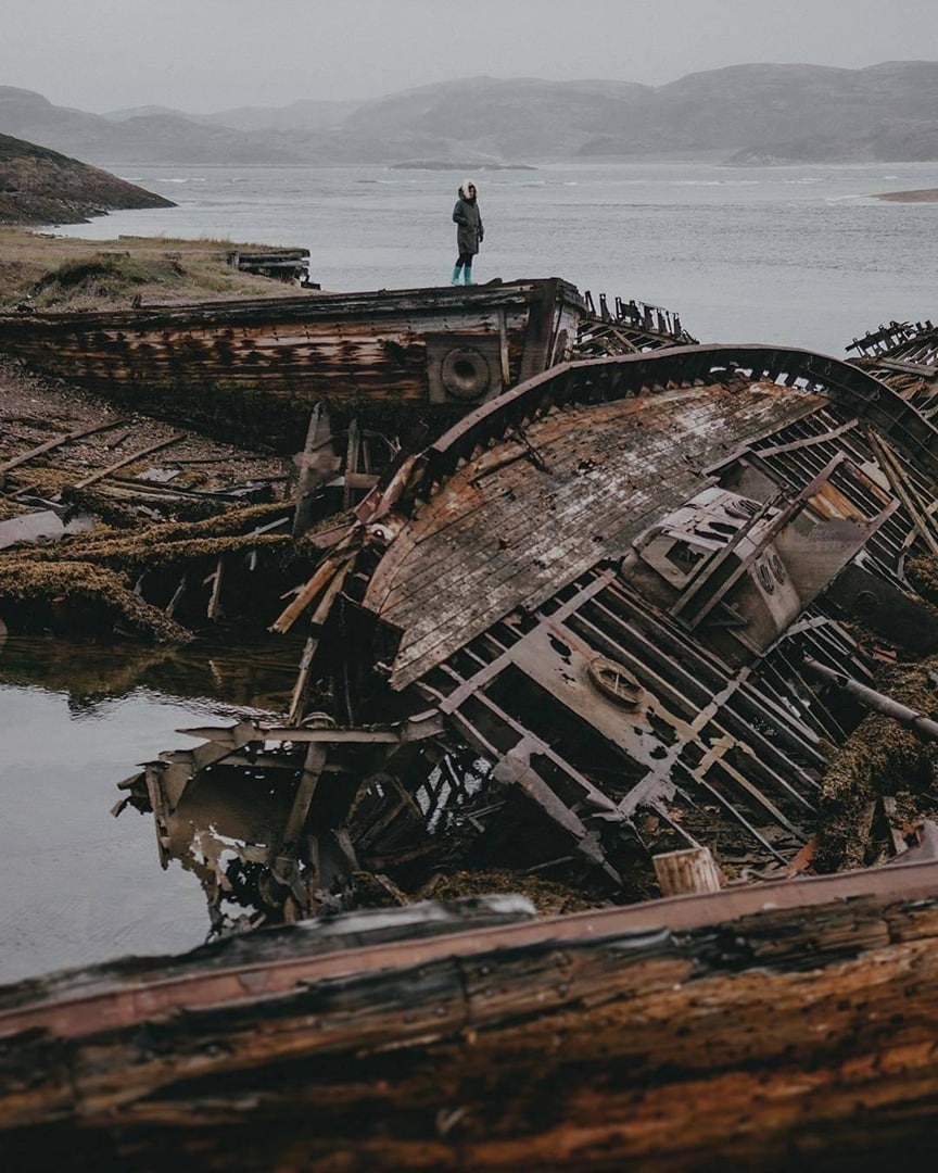 Кладбище кораблей в Териберке
