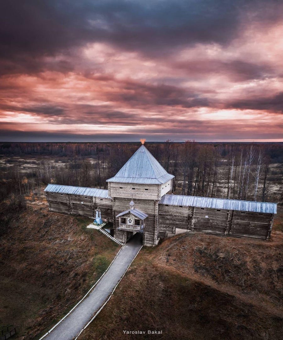 Крепость в Лухе