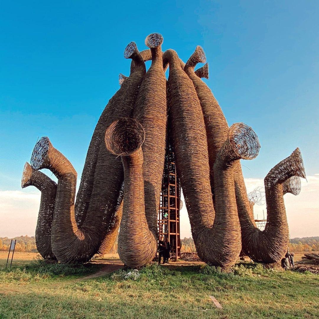 Сооружение в Арт-Парке Никола-Ленивец