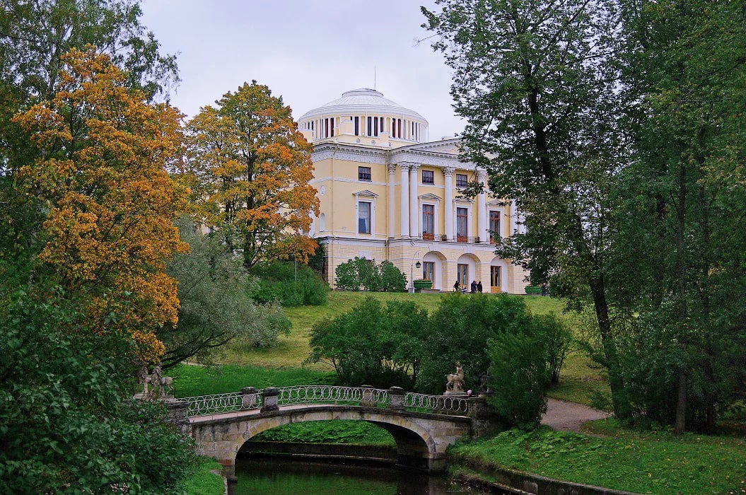 Павловский дворец