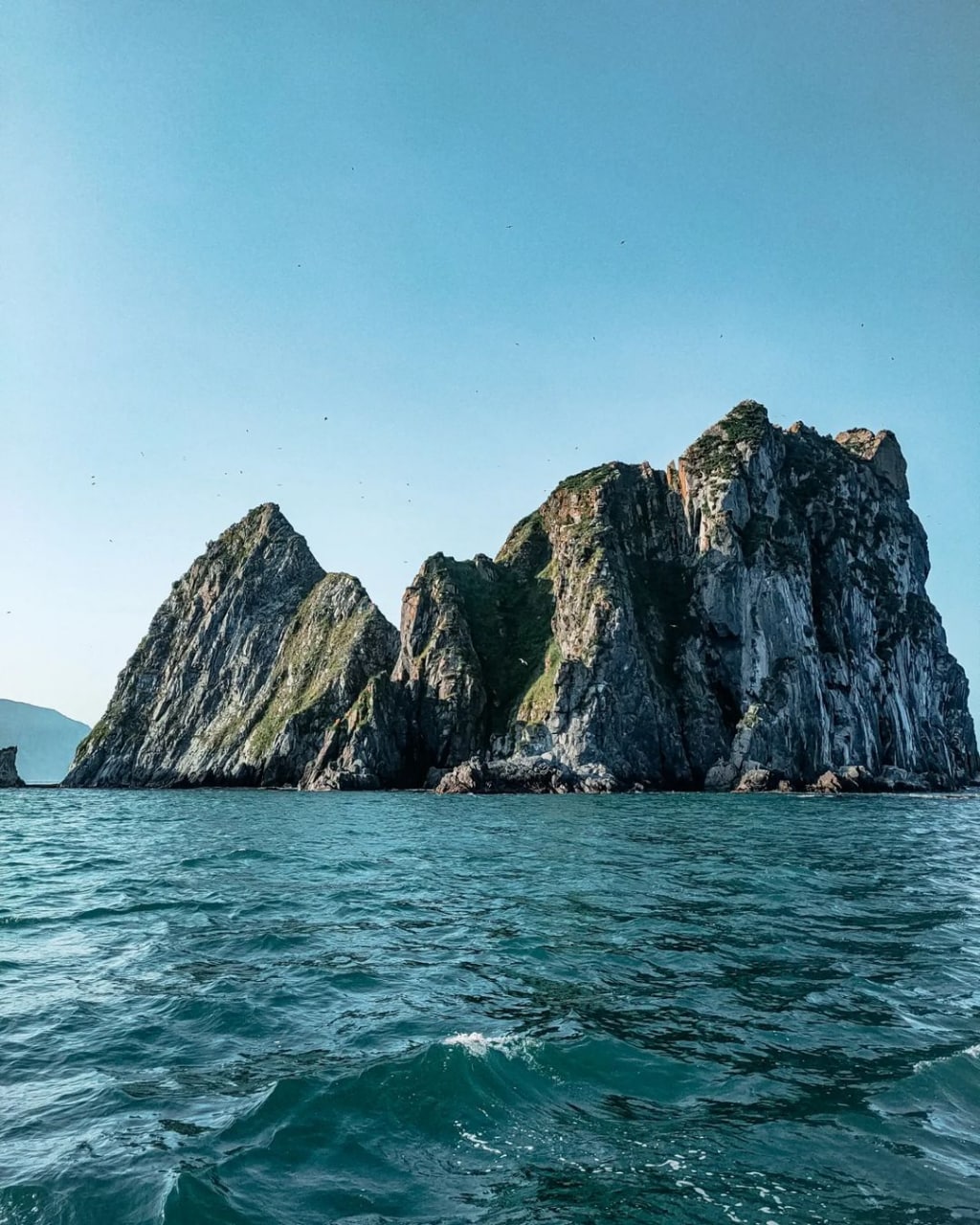 Скалы Три Брата, Камчатка
