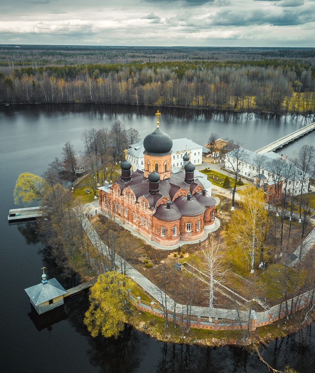 Введенский Островной монастырь