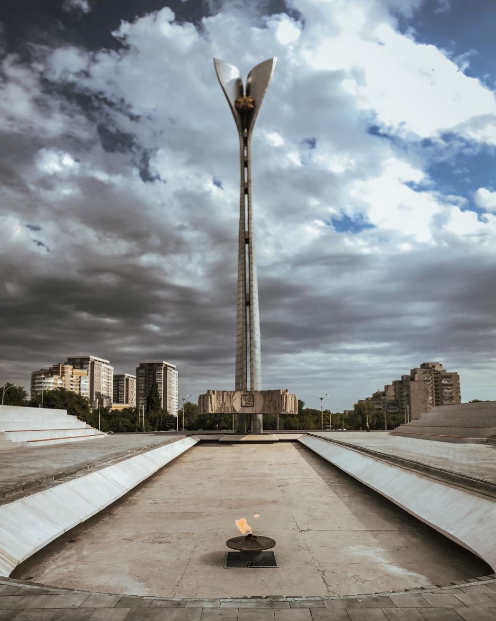 Стела Освободителям Ростова