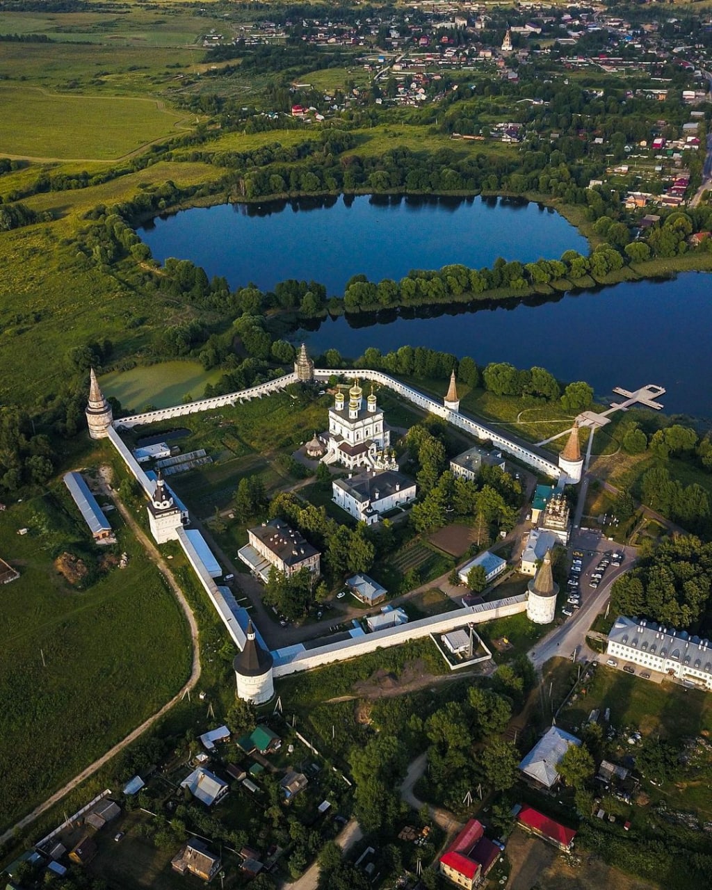 Иосифо-Волоцкий монастырь