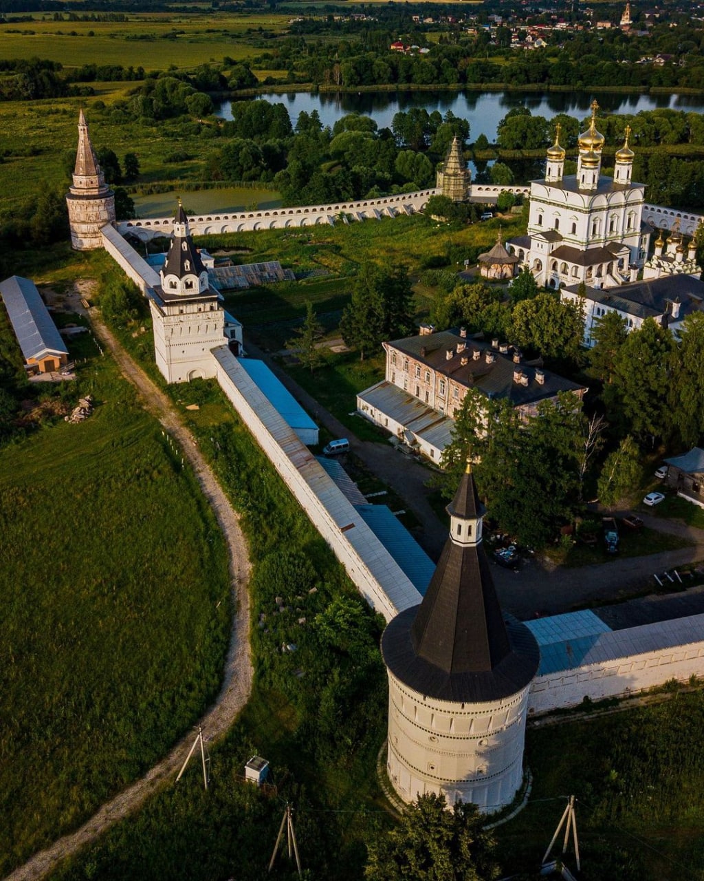 Иосифо-Волоцкий монастырь