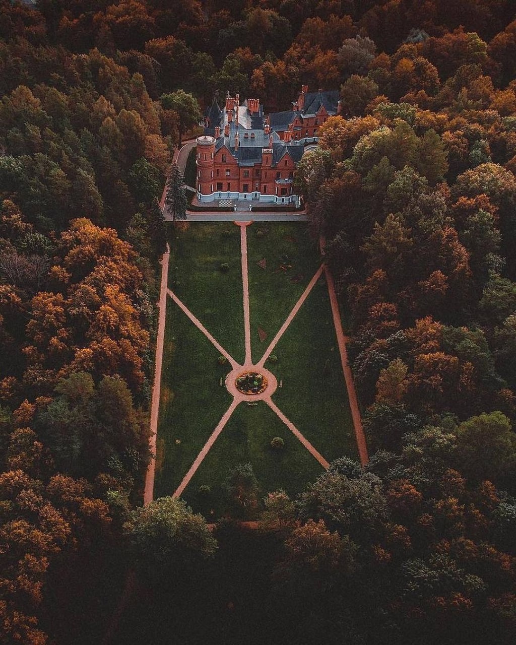 Замок Щербатовых