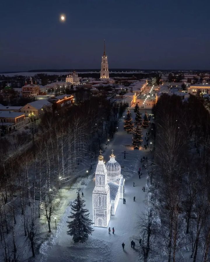 Инсталляция Храм в Шуе
