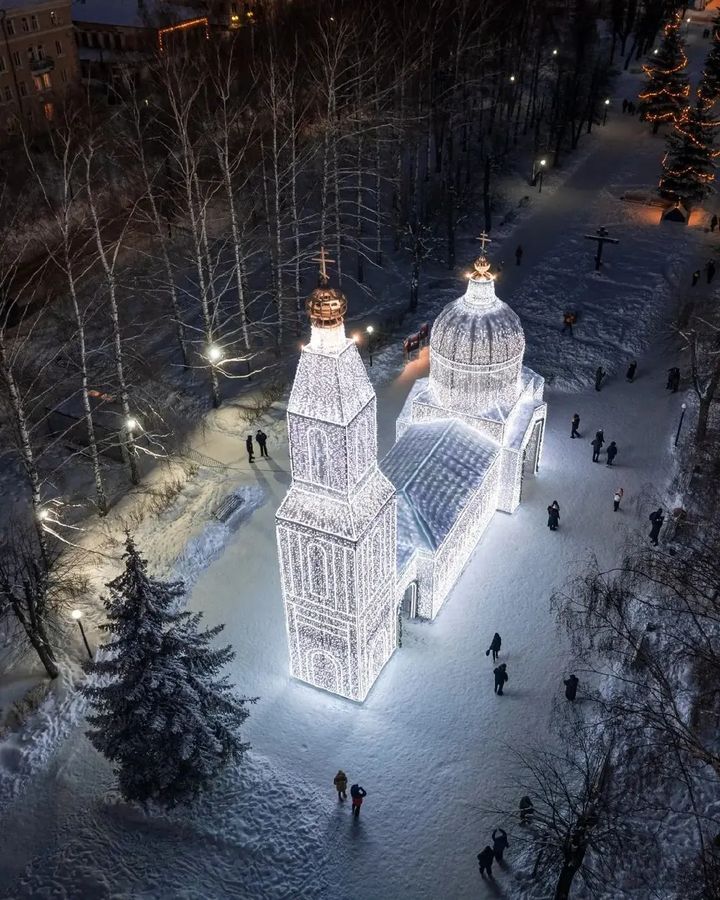 Инсталляция Храм в Шуе
