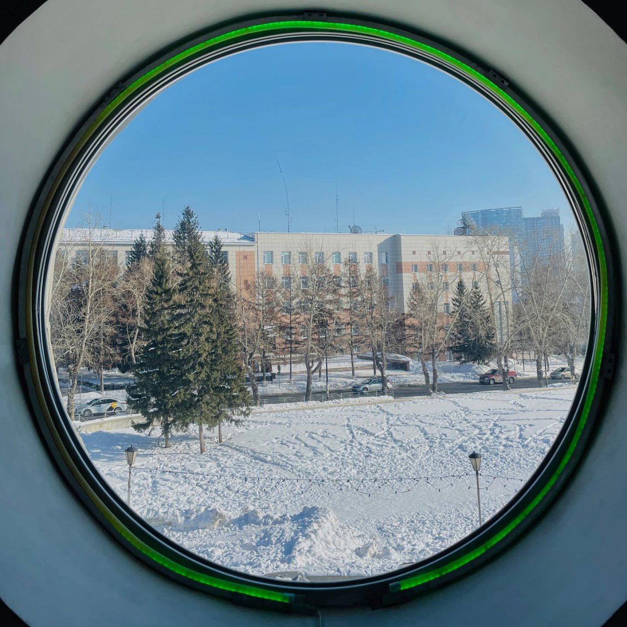 Вид из окон Глобуса