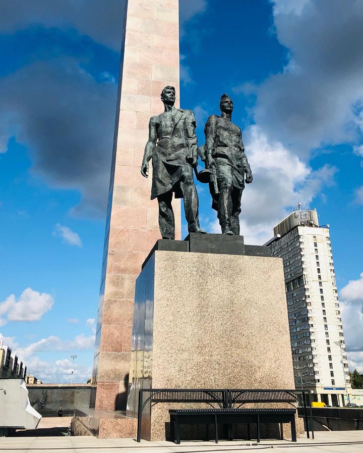 Мемориал Героическим защитникам Ленинграда