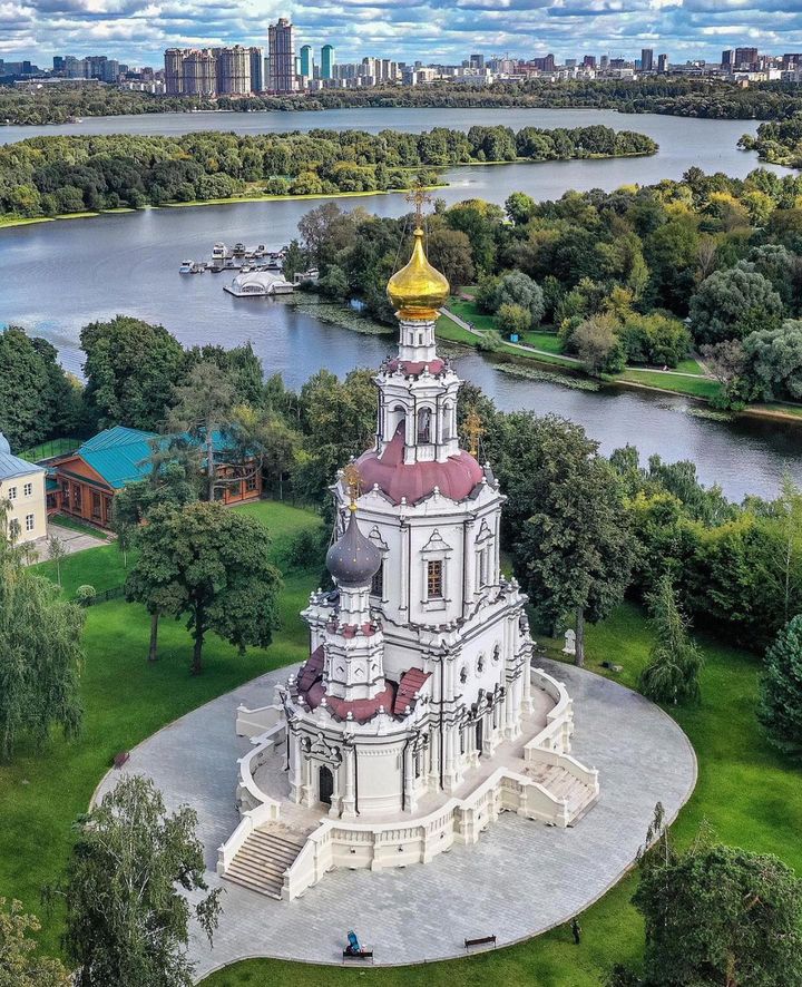 Троицкая церковь