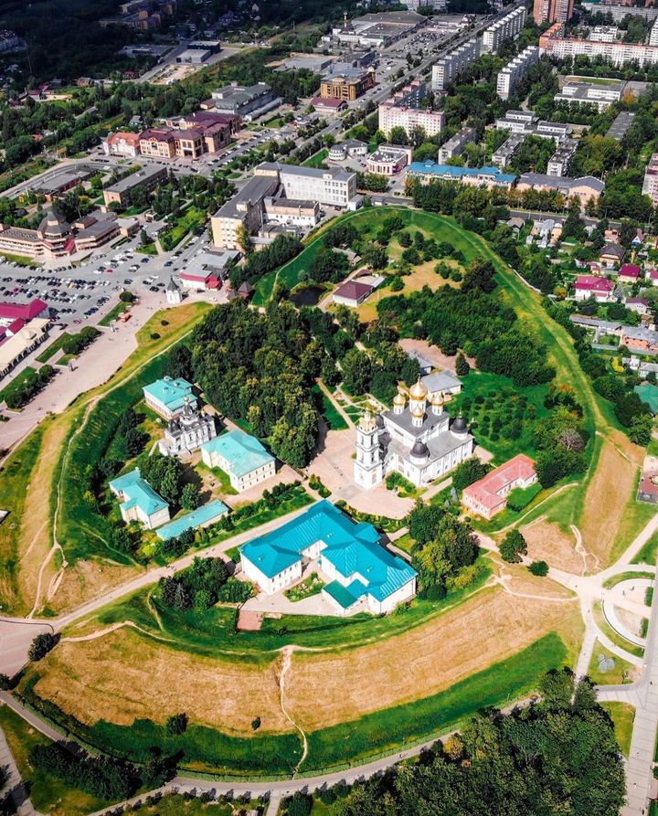 Город Дмитров