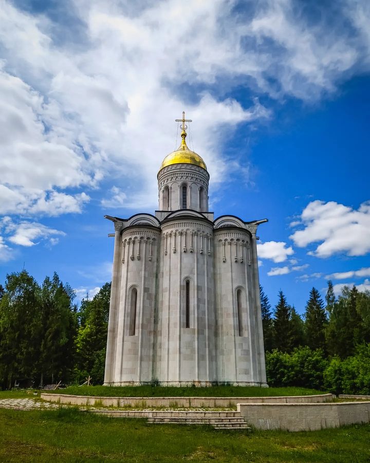 Собор в селе Лызлово