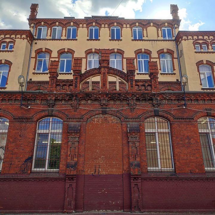 Школа № 6 в Черняховске